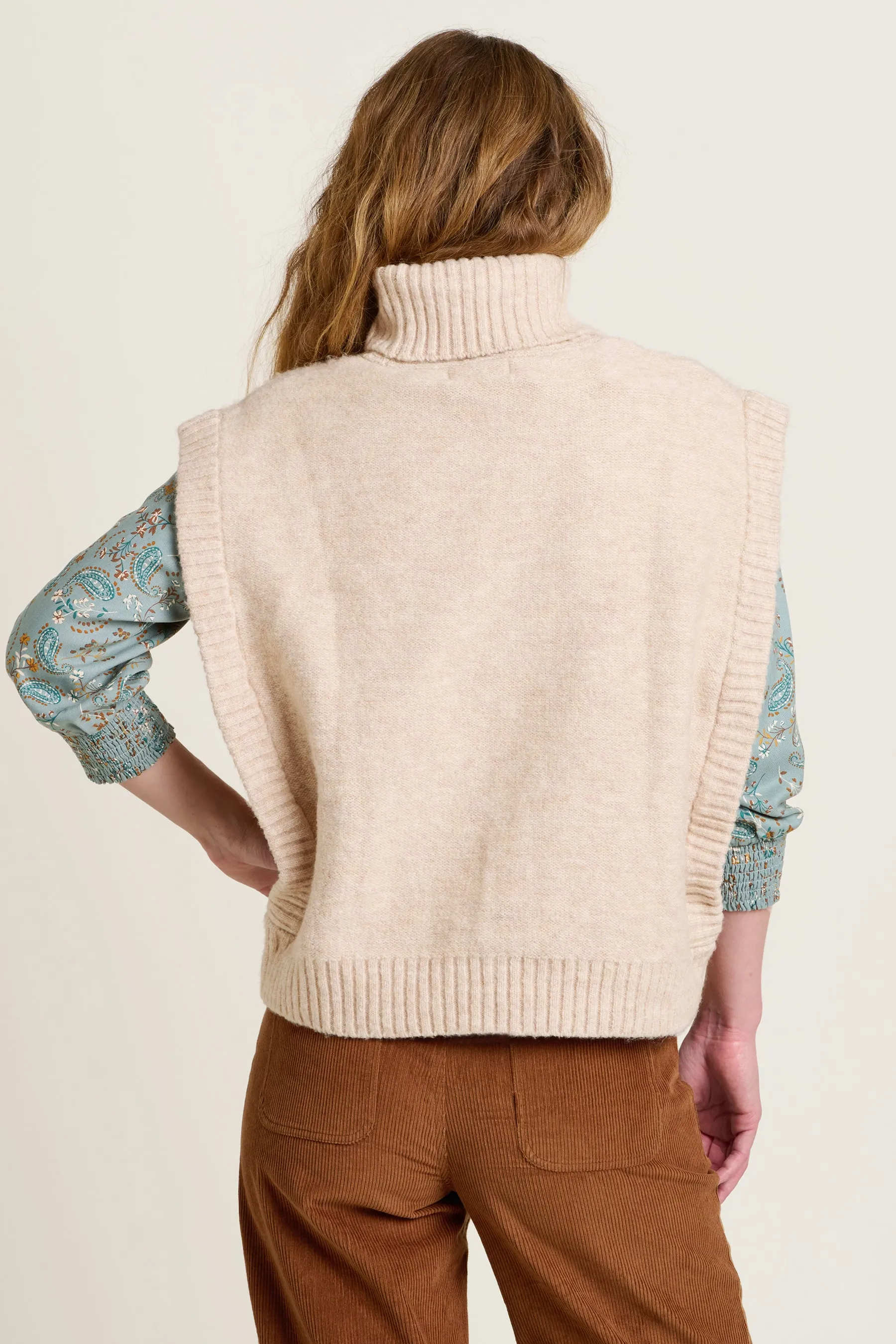 Cable Knitted Vest