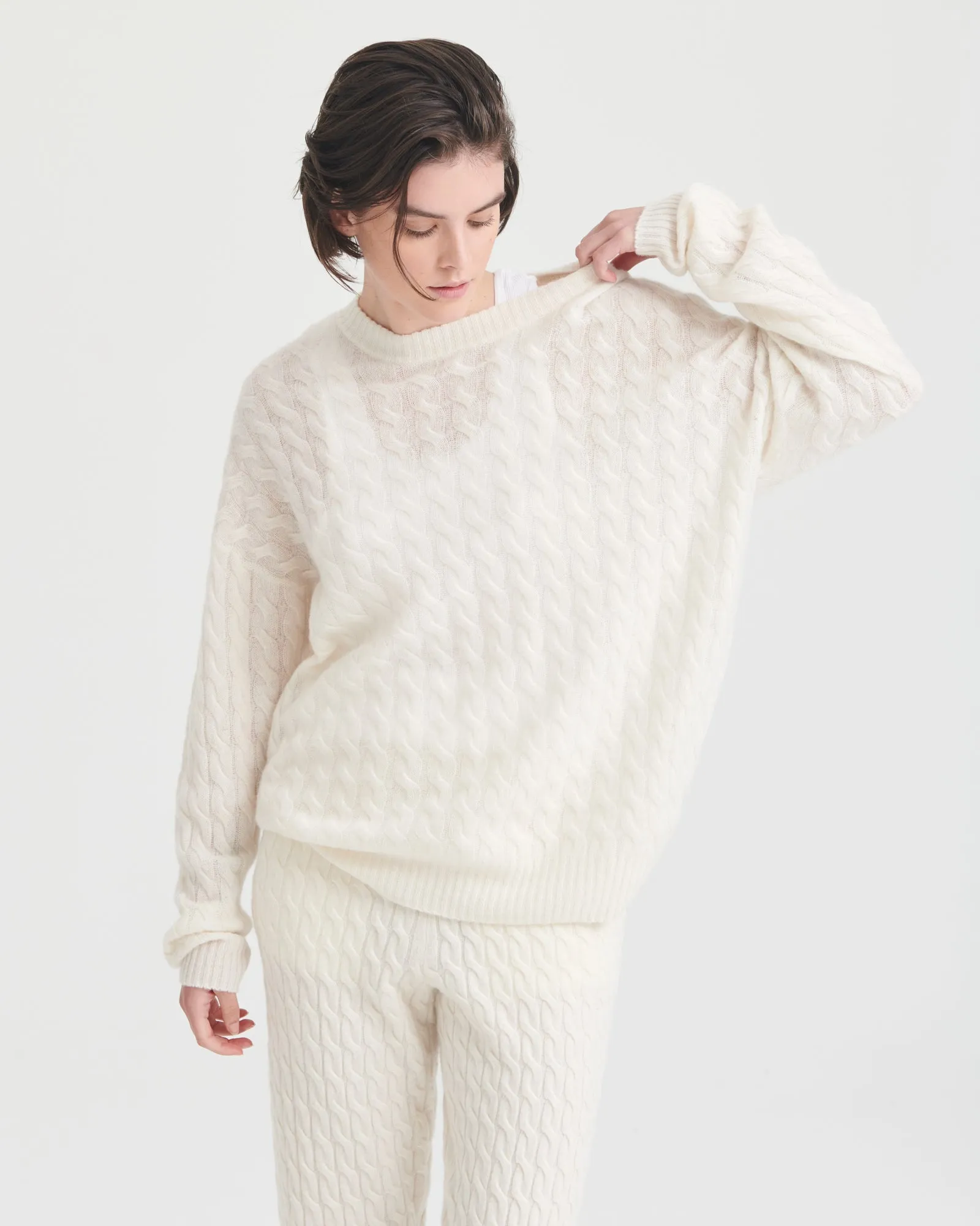 Lightweight Cashmere Cable Knit Oversized Crewneck