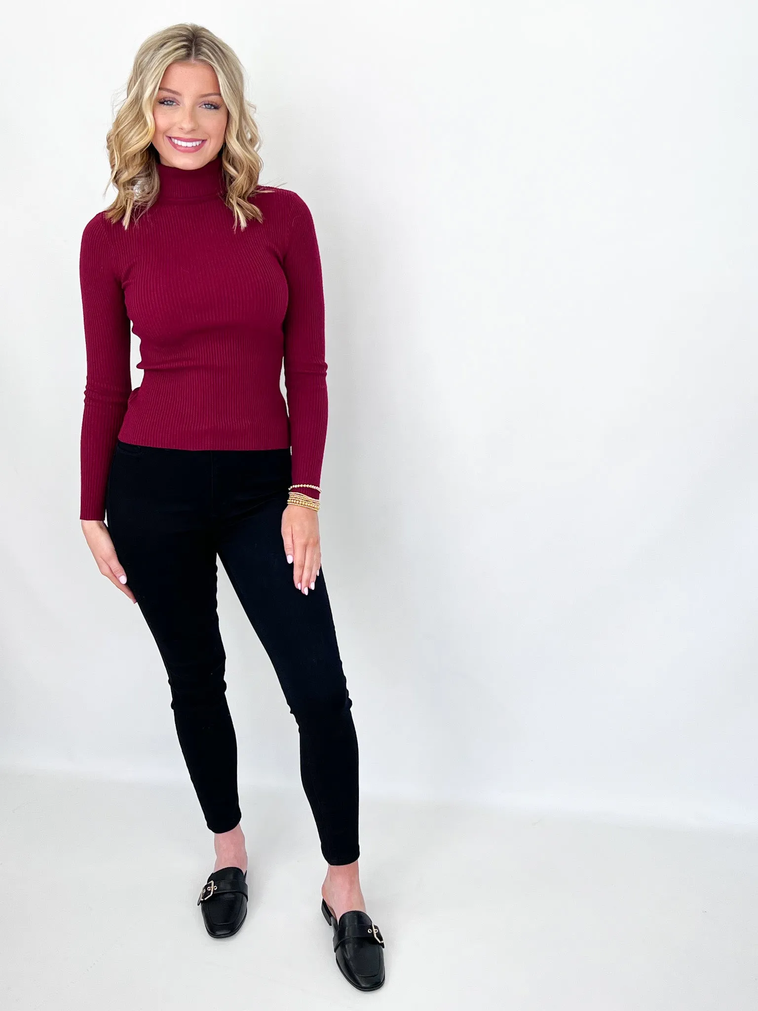 Melanie - Turtle Neck Fitted Ribbed Sweater (Maroon)