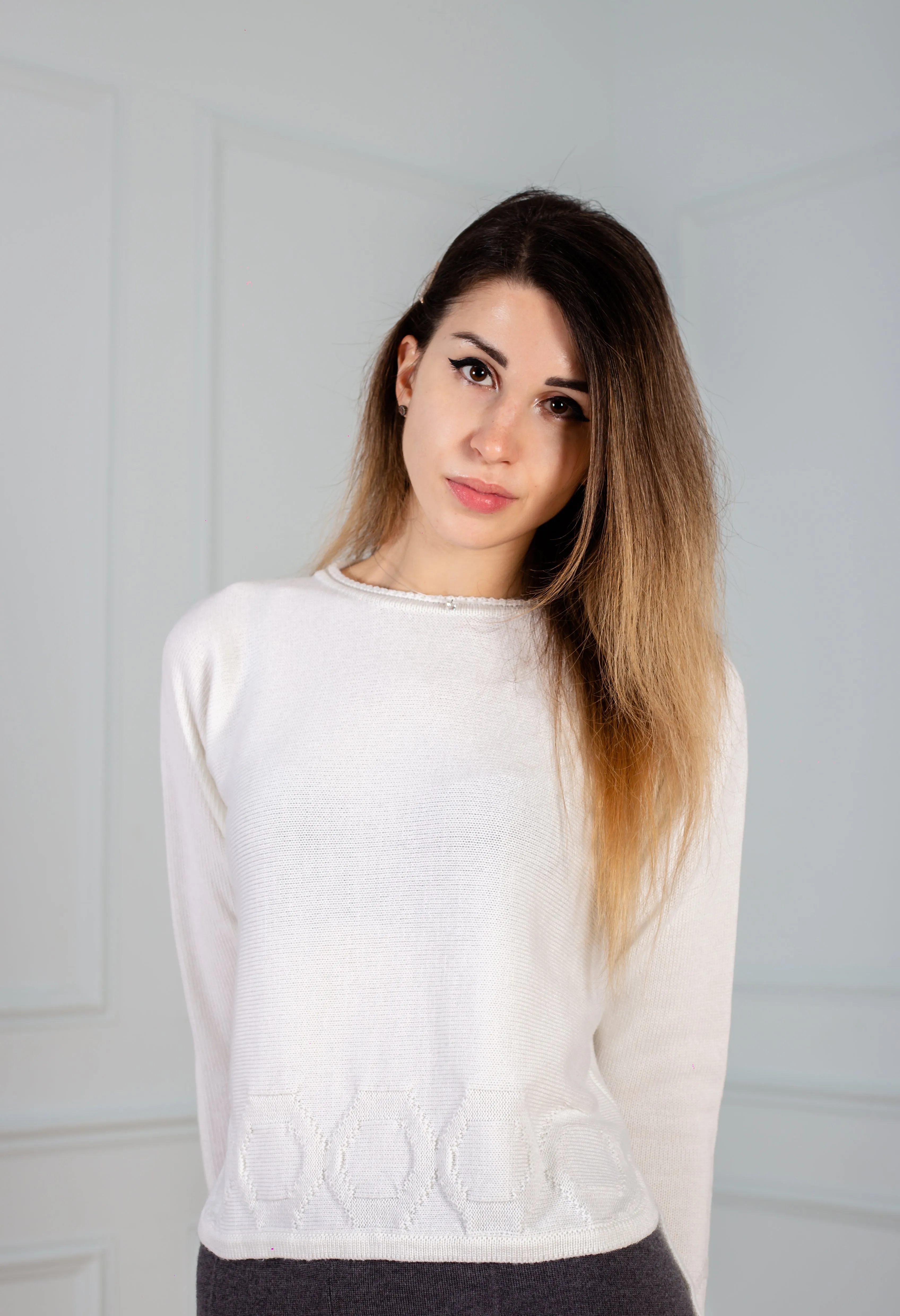 Sweater  women in white color