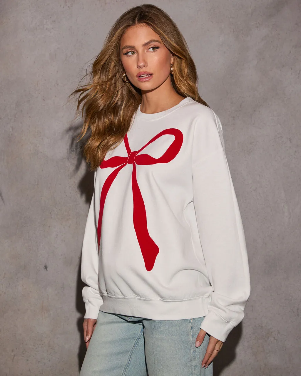 Tied In Bow Graphic Sweatshirt