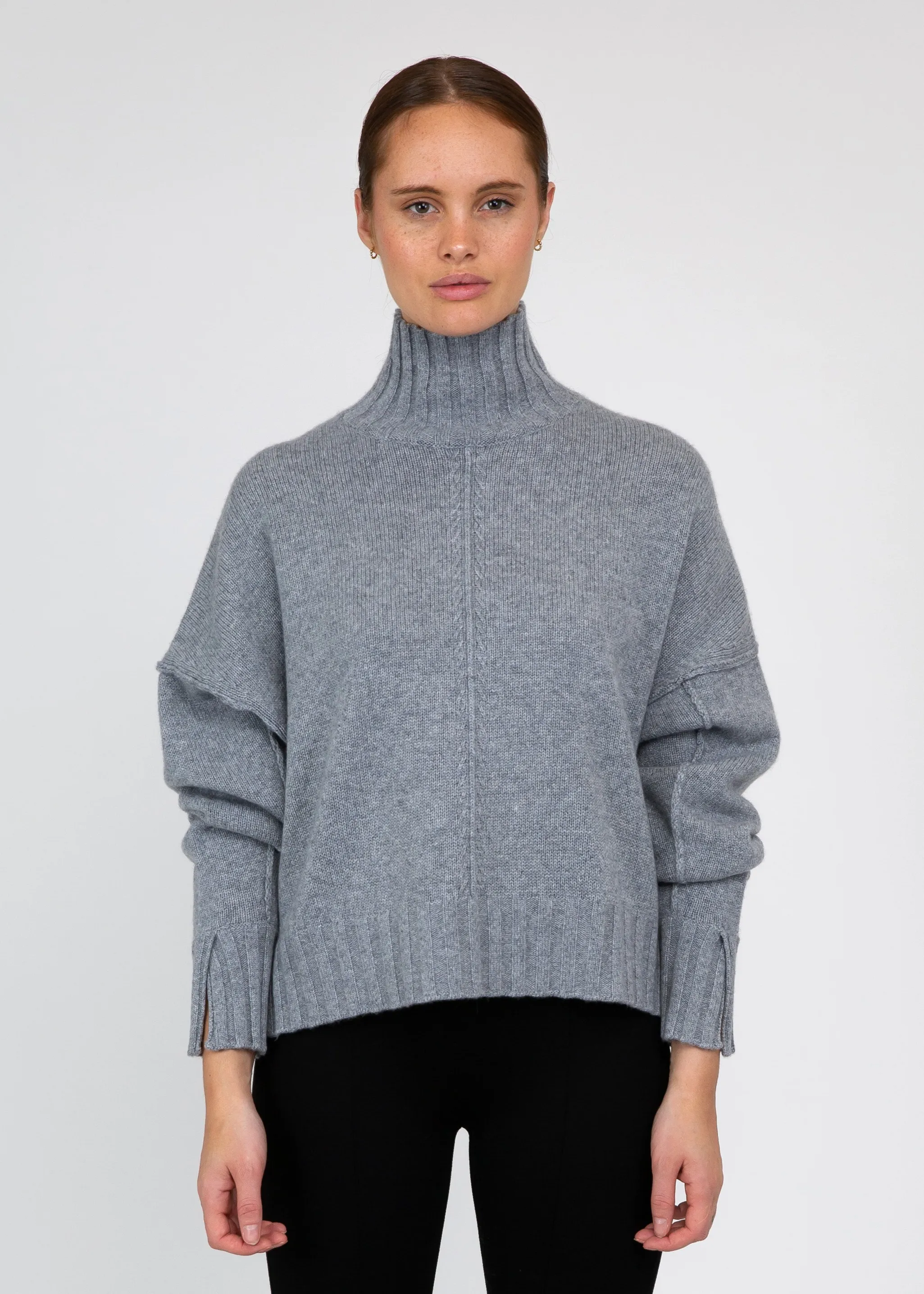 VAN KUKIL TURTLE NECK JUMPER