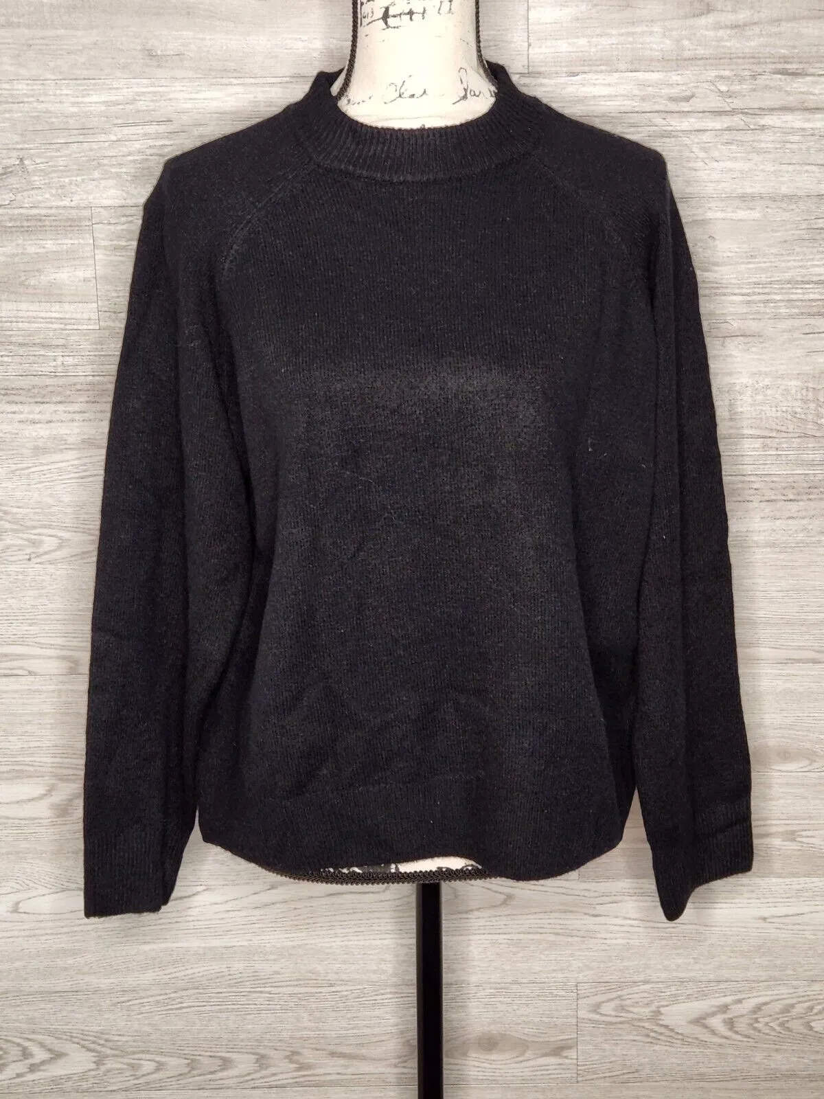 Vince Camuto Women's Black Long Sleeve Lightweight Mock Neck Sweater