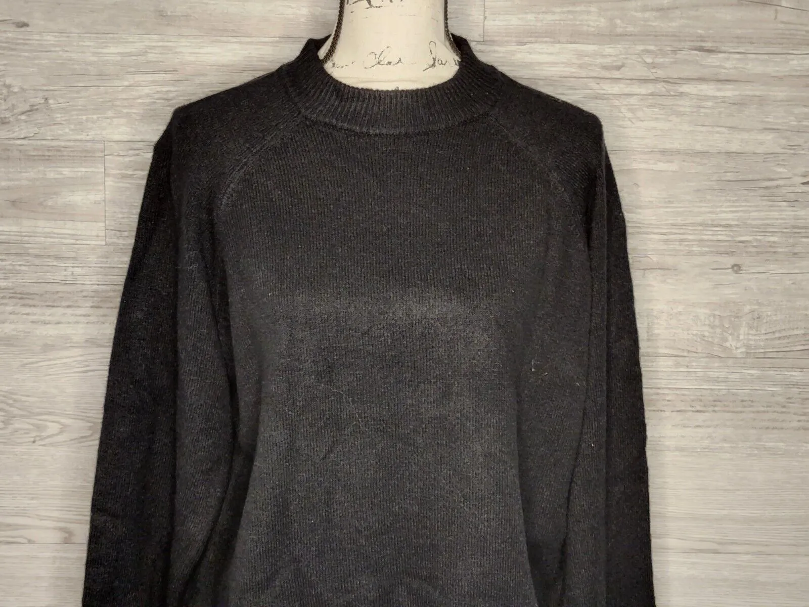 Vince Camuto Women's Black Long Sleeve Lightweight Mock Neck Sweater